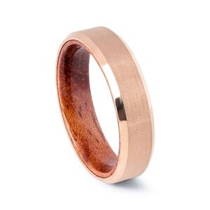 NEW IN BOX Alpine Rings - The Sienna (6mm, Rose Gold) - Size 9